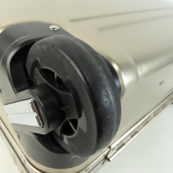 実際に弊社で買取させて頂いたZERO HALLIBURTON/ゼロハリバートン ダイヤルロック式 2輪キャリーケース 94127の画像 6枚目