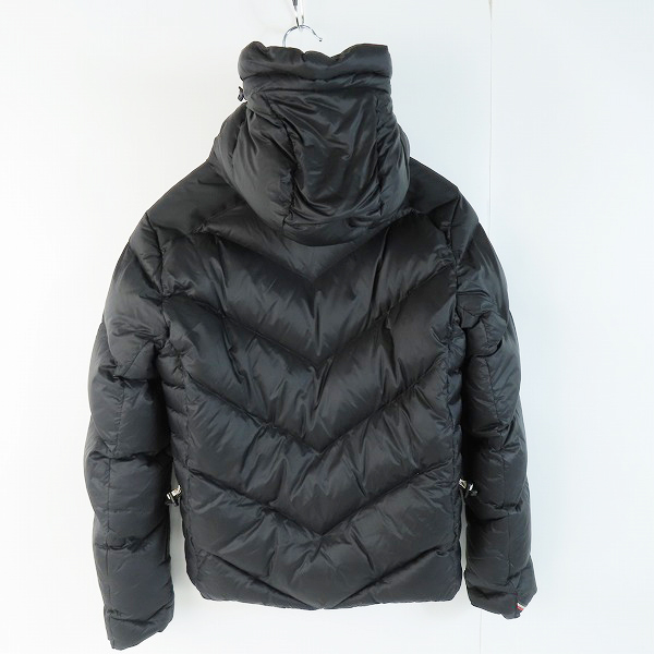 実際に弊社で買取させて頂いた【JPタグ】MONCLER GRENOBLE/モンクレール グルノーブル BECKLER ダウンジャケットA20974186305 53156/0の画像 1枚目