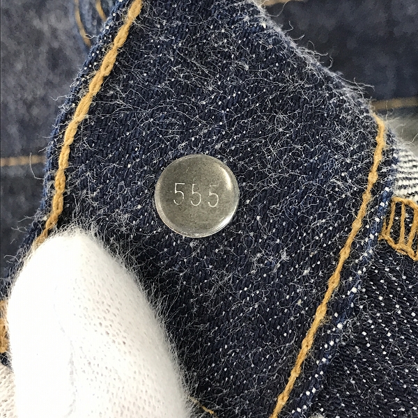 実際に弊社で買取させて頂いたLEVIS/リーバイス 501 刻印555 米国製 BIG E 不均等V ボタンフライ 501-0001/W30L40の画像 7枚目