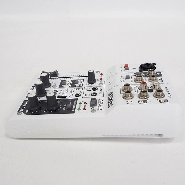 実際に弊社で買取させて頂いたYAMAHA/ヤマハ AG03 ミキシングコンソール ミキサー ウェブキャスティングミキサー【通電確認済】の画像 4枚目