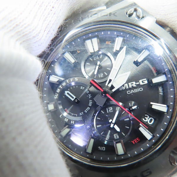 実際に弊社で買取させて頂いた【未使用】G-SHOCK/Gショック MR-G Bluetooth搭載 電波ソーラー フルメタル MRG-B1000B-1AJRの画像 6枚目