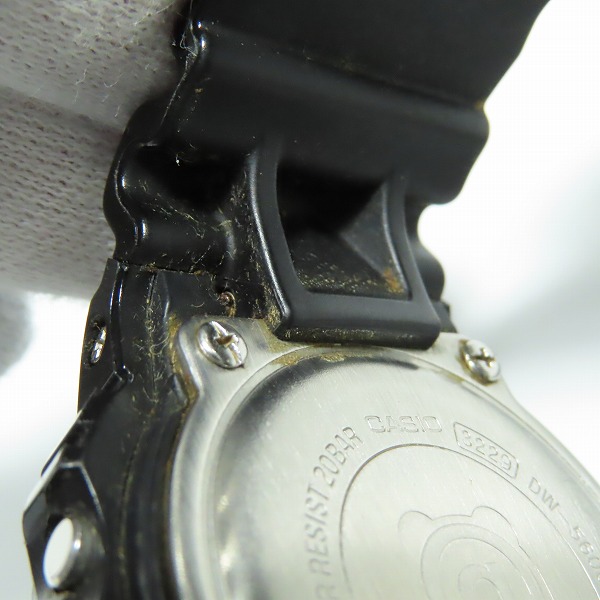 実際に弊社で買取させて頂いたG-SHOCK×MEDICOM TOY/Gショック×メディコム トイ ベアブリック 腕時計 DW-5600MT-1JRの画像 6枚目
