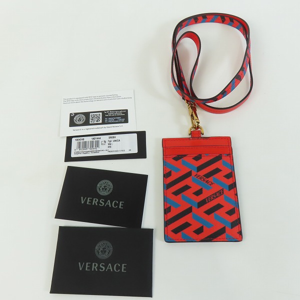 実際に弊社で買取させて頂いたVERSACE/ヴェルサーチ ラ グレカ シグネチャー カードケース/パスケース/ストラップ付 1004249 1A01444の画像 8枚目