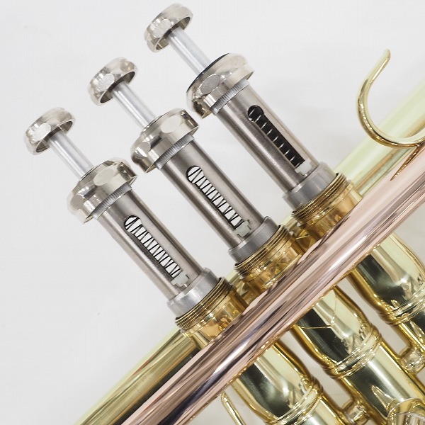 実際に弊社で買取させて頂いたメーカー不明 トランペット ゴールド ハードケース付の画像 4枚目