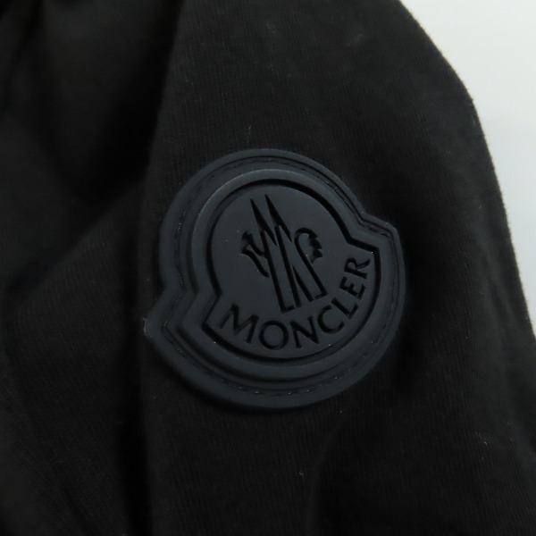 実際に弊社で買取させて頂いた【JPタグ】MONCLER/モンクレール 刺繍 半袖 Tシャツ ブラック Sの画像 7枚目