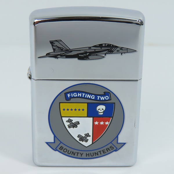実際に弊社で買取させて頂いたZIPPO/ジッポー 米海軍 VF-2 FIGHTING TWO Bounty Hunters 鏡面加工 2005年製