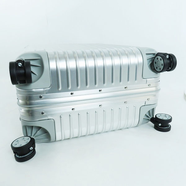 実際に弊社で買取させて頂いたRIMOWA/リモワ ORIGINAL CABIN PLUS/オリジナル キャビン プラス キャリーケース  925.56.00.4/49L の画像 3枚目