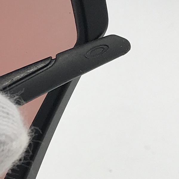 実際に弊社で買取させて頂いたOAKLEY/オークリー Flight Jacket/フライトジャケット サングラス/アイウェア OO9401-1637の画像 7枚目