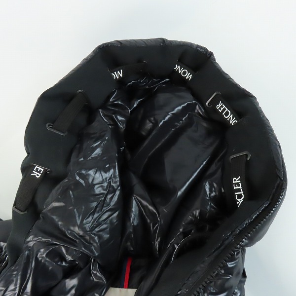 実際に弊社で買取させて頂いたMONCLER/モンクレール DOUGNAC ダウンジャケット G20911A00055-68950/1の画像 7枚目