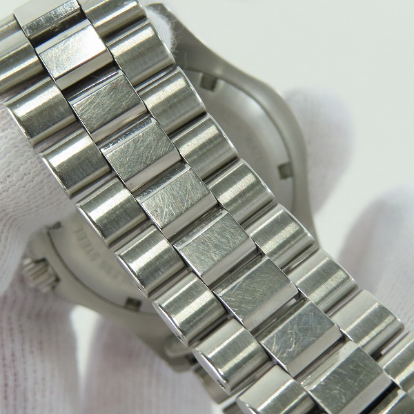 実際に弊社で買取させて頂いたTAG HEUER/タグホイヤー プロフェッショナル 200M デイト クォーツ 腕時計 WK1115-1の画像 5枚目