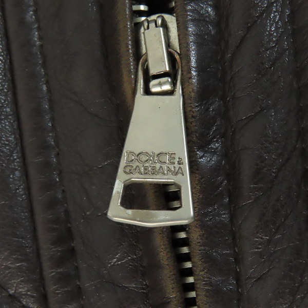 実際に弊社で買取させて頂いたDOLCE&GABBANA/ドルチェ&ガッバーナ ラムレザー キルティングライダースジャケット 48の画像 5枚目