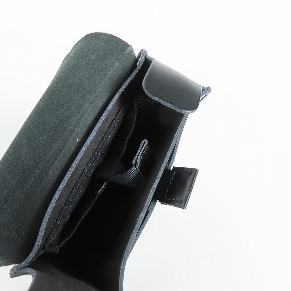 実際に弊社で買取させて頂いたDr.Martens/ドクターマーチン Box Crossbody Bag レザー ショルダーバッグの画像 4枚目