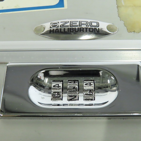 実際に弊社で買取させて頂いたZERO HALLIBURTON/ゼロハリバートン ダイヤルロック式 2輪 キャリーバッグ/スーツケースの画像 4枚目