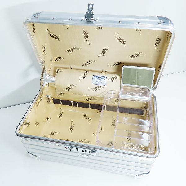 実際に弊社で買取させて頂いたRIMOWA/リモワ Classic Flight/クラシックフライト BEAUTY CASE/ビューティーケース  970.38の画像 3枚目