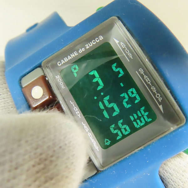 実際に弊社で買取させて頂いたCABANE de ZUCCa/カバンドズッカ デジタル ウォッチ W621-4000の画像 4枚目