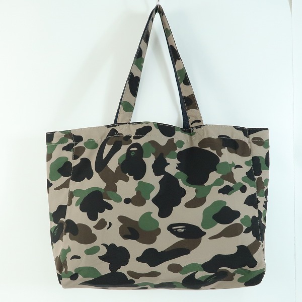 実際に弊社で買取させて頂いたA BATHING APE×A.P.C./アベイシングエイプ×アーペーセー リバーシブル デニム 迷彩 トート バッグの画像 1枚目