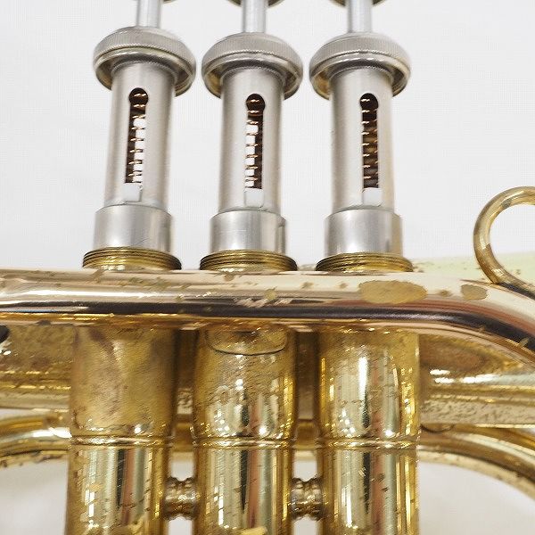 実際に弊社で買取させて頂いた★【使用感有り】YAMAHA/ヤマハ YMP-201M/YMP201M マーチングメロフォン ゴールド ハードケース付の画像 4枚目