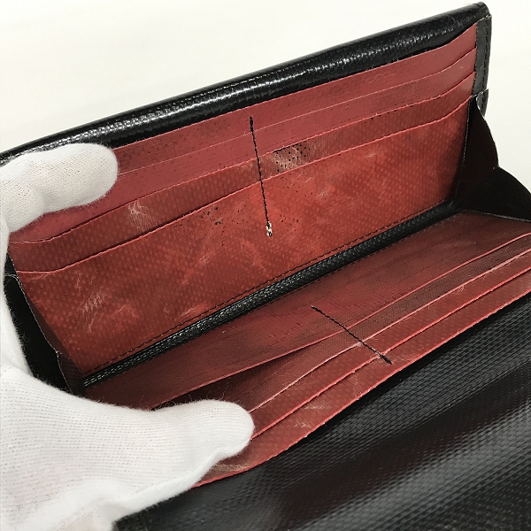 実際に弊社で買取させて頂いたFREITAG/フライターグ F555 CAROLINE/キャロライン 二つ折り長財布 ブラックの画像 4枚目