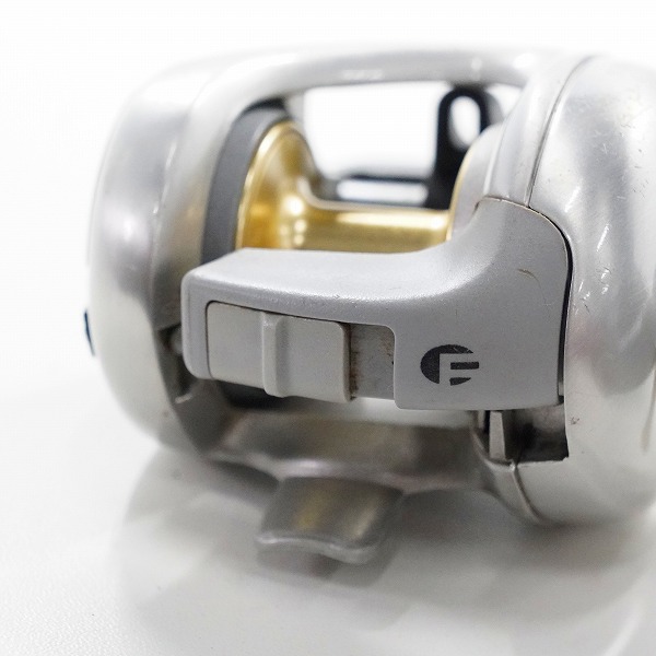 実際に弊社で買取させて頂いたAbuGarcia/アブガルシア Ambassador T3000C フリッピングスイッチ付き アンバサダー 右ハンドル ベイトリールの画像 6枚目