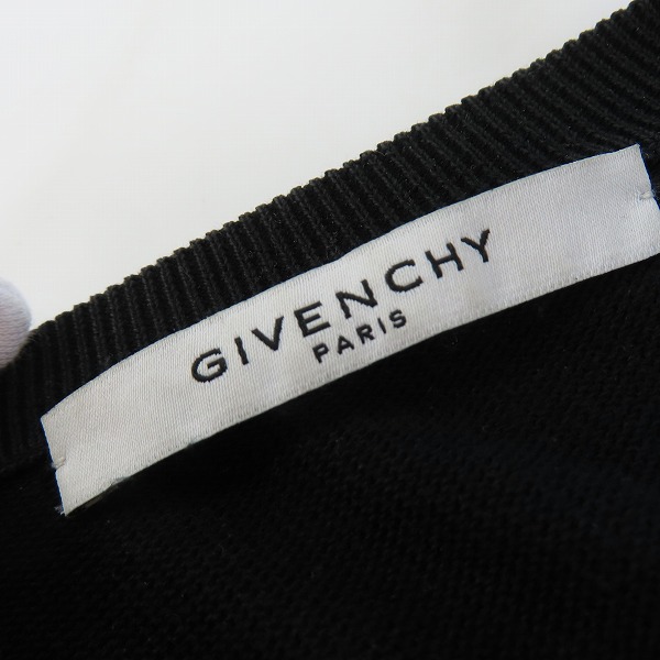 実際に弊社で買取させて頂いた【JPタグ】GIVENCHY/ジバンシィ 18AW ロゴ4ボタン コットンクルーネックニット BM9047403B/XSの画像 2枚目