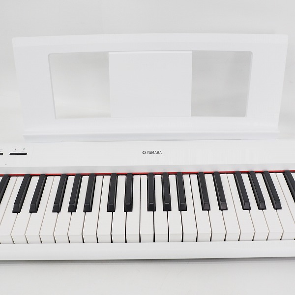 実際に弊社で買取させて頂いた★【美品】YAMAHA/ヤマハ piaggero/ピアジェーロ NP-12WH/ホワイト 電子キーボード 2021年製 ACアダプター付の画像 2枚目
