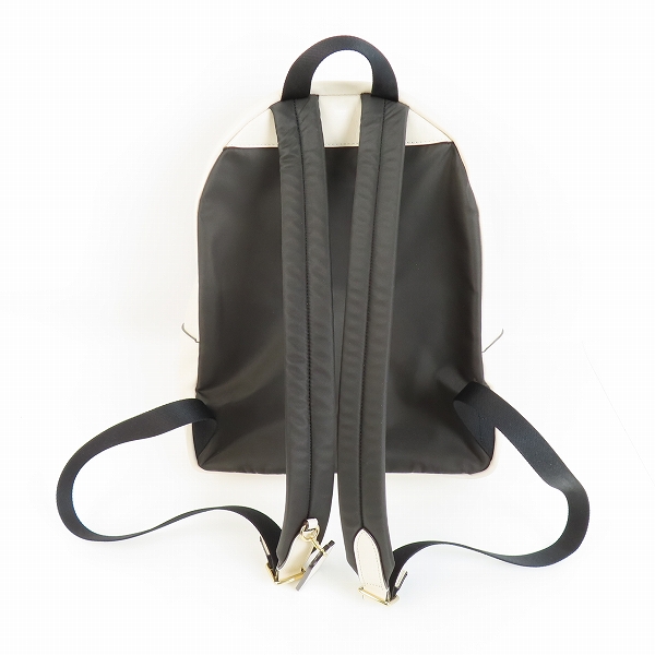 実際に弊社で買取させて頂いたCOACH/コーチ PVC×レザー シグネチャー リュックサック F32200の画像 1枚目