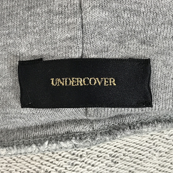 実際に弊社で買取させて頂いたUNDERCOVER/アンダーカバー 16AW HOODIE U STARS Uロゴ スター プル オーバーパーカー UCR4893-3/2の画像 2枚目