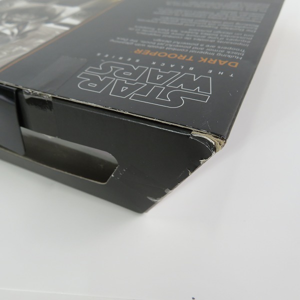 実際に弊社で買取させて頂いた【未開封】Hasbro/ハスブロ STAR WARS/スターウォーズ DARK TROOPER/ダークトルーパー F4066 フィギュアの画像 6枚目