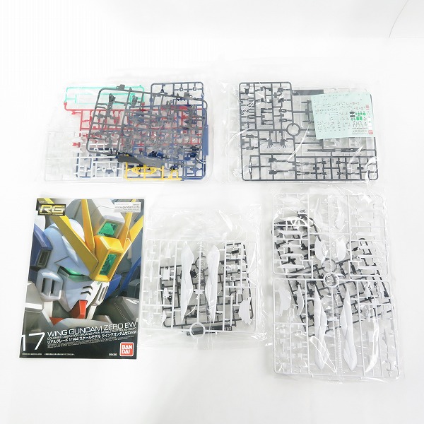 実際に弊社で買取させて頂いた【未組立】BANDAI/バンダイスピリッツ RG  1/144 ウィングガンダムゼロ EW/RX-78-2 ガンダム 2点セット/ガンプラの画像 1枚目