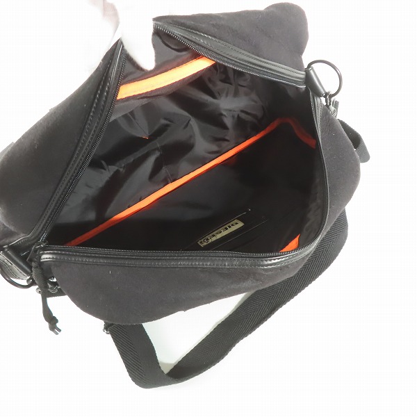 実際に弊社で買取させて頂いた【未使用】DIESEL/ディーゼル ボストンバッグ ショルダーバック 刺繍 ブレイブマンの画像 4枚目
