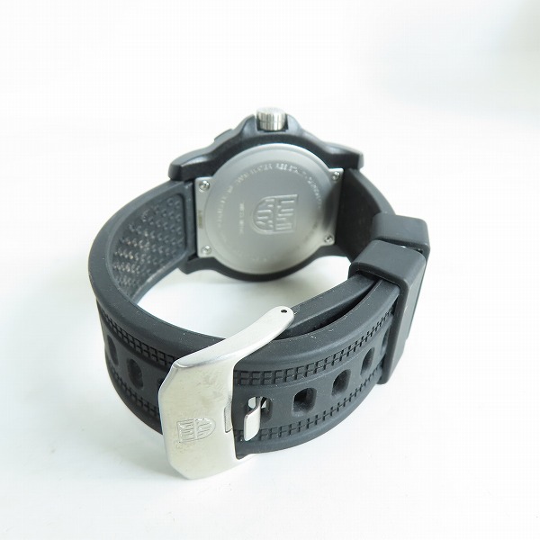 実際に弊社で買取させて頂いたLUMINOX/ルミノックス ブラック オプス カーボン Ref.8895 腕時計/ウォッチの画像 2枚目