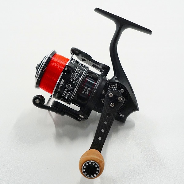 実際に弊社で買取させて頂いたAbuGarcia/アブガルシア REVO MGXTREME 2000S レボ エムジーエクストリーム スピニングリール ケース/箱付きの画像 1枚目