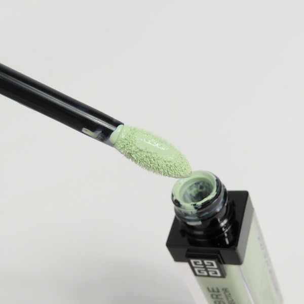 実際に弊社で買取させて頂いたGIVENCHY/ジバンシイ プリズムリーブルスキンケアリングコレクター グリーン 11mL の画像 4枚目