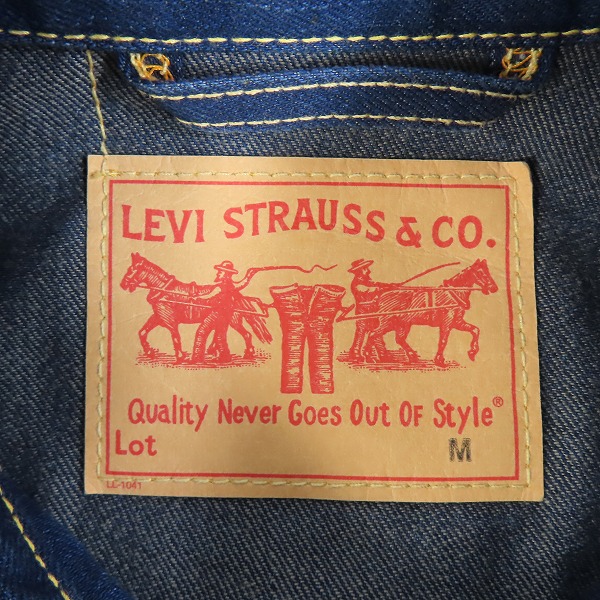 実際に弊社で買取させて頂いた【未使用】LEVIS/リーバイス ビッグサイズ TYPE 1 デニムジャケット 01105-0370/Mの画像 2枚目