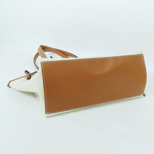 実際に弊社で買取させて頂いたLOEWE/ロエベ クッショントートバッグ アナグラムジャガード×レザー A612A93X25の画像 2枚目