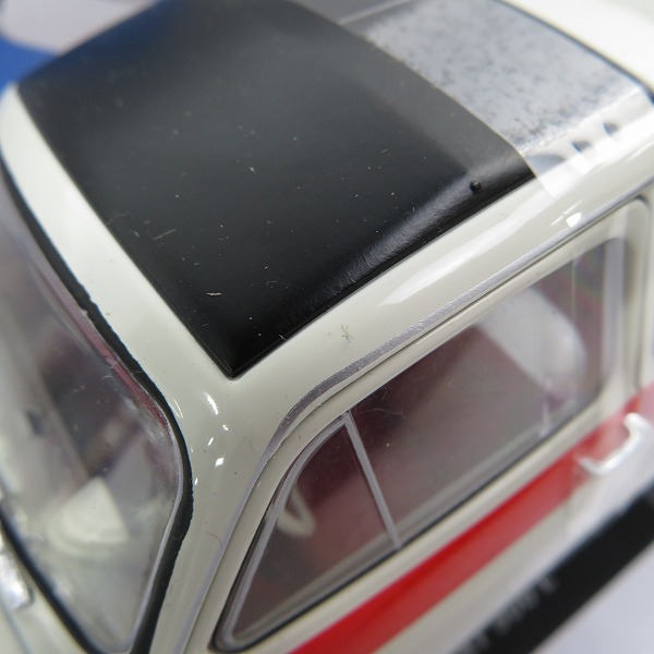 実際に弊社で買取させて頂いたSolido/ソリド 1/18 FIAT NUOVA SPORT 1960/フィアット ヌォーヴァ ミニカーの画像 5枚目
