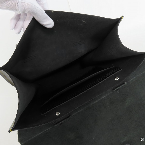 実際に弊社で買取させて頂いたDr.Martens/ドクターマーチン レザー SMALL BACK PACK ミニリュック/バックパック ブラック AC989003の画像 4枚目