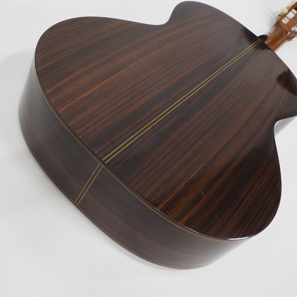 実際に弊社で買取させて頂いた★RYOJI MATSUOKA/松岡良治 LUTHIER Model No.M80 クラシックギター/ガットギター 日本製 ハードケース付の画像 7枚目