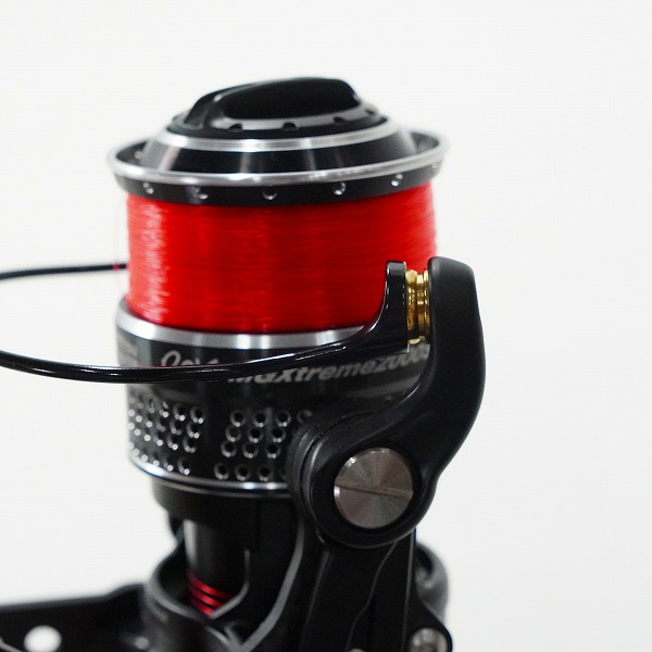 実際に弊社で買取させて頂いたAbuGarcia/アブガルシア REVO MGXTREME 2000S レボ エムジーエクストリーム スピニングリール ケース/箱付きの画像 5枚目