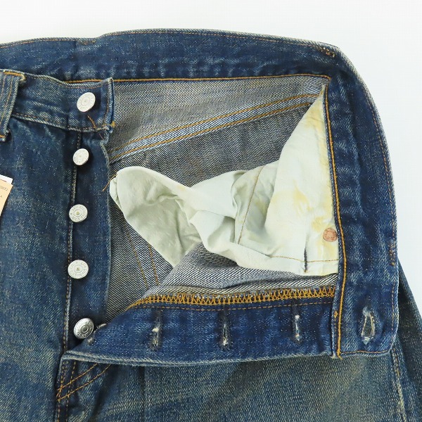 実際に弊社で買取させて頂いた【未使用】LEVI'S/リーバイス 501XX 復刻 刻印 555 バレンシア工場 デニムパンツ USA製 47501-0199/W34L36の画像 5枚目
