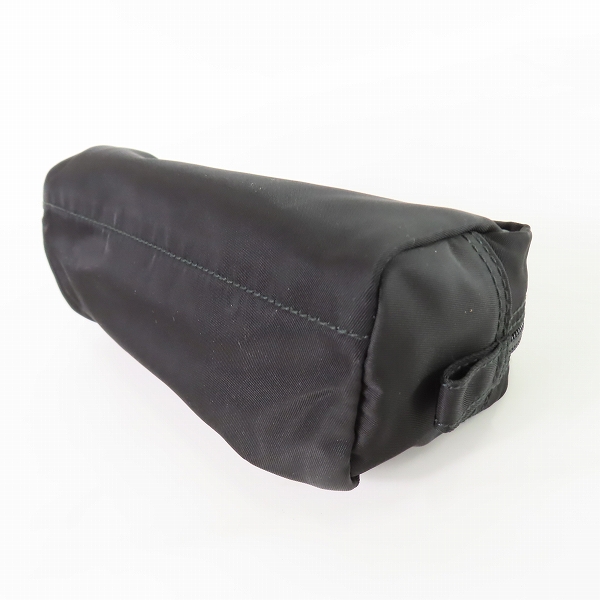 実際に弊社で買取させて頂いたPRADA/プラダ 三角プレート ナイロンポーチの画像 2枚目