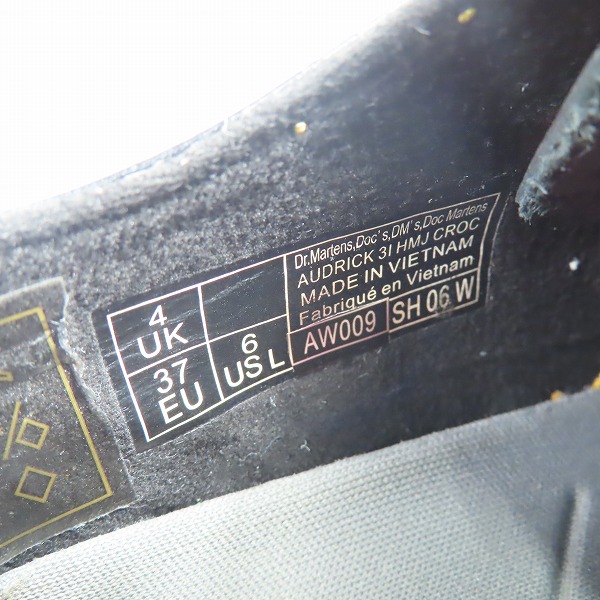 実際に弊社で買取させて頂いたDr.Martens/ドクターマーチン heaven 3ホール 型押し加工 レザーシューズ/UK4の画像 5枚目