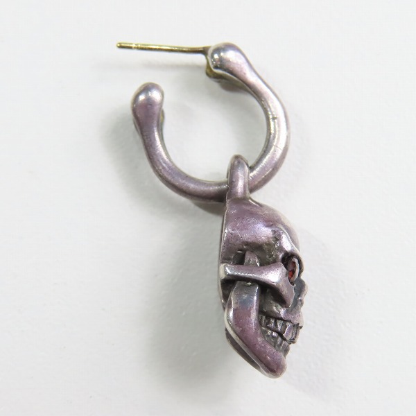 実際に弊社で買取させて頂いたLEATHERS AND TREASURES/レザーズアンドトレジャーズ Skull earring スカルイヤリング ピアス w/ストーンの画像 2枚目