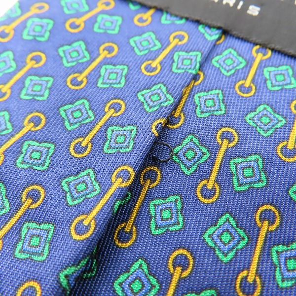 実際に弊社で買取させて頂いたCELINE/セリーヌ 総柄 シルク100％ ネクタイの画像 7枚目