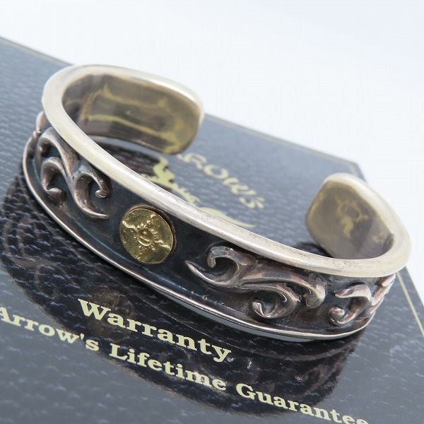 実際に弊社で買取させて頂いた【ワランティ付き】FIRST ARROW'S/ファーストアローズ アラベスク浮き唐草彫り バングル BR-028