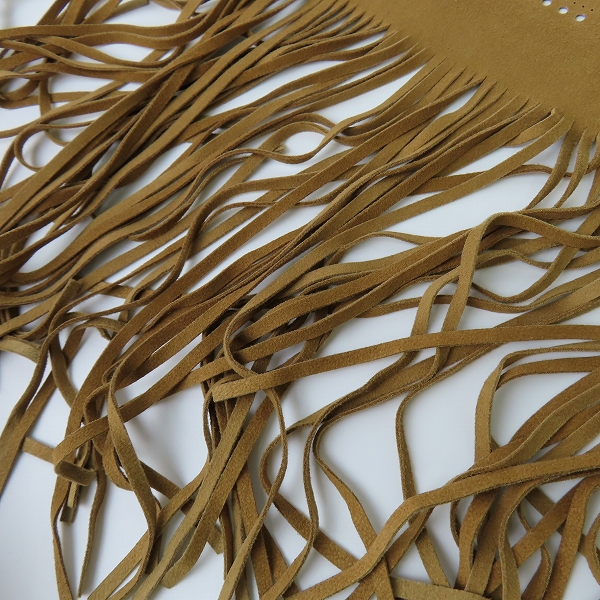 実際に弊社で買取させて頂いたLOEWE/ロエベ スエード パンチングレザー フリンジ ストールの画像 3枚目