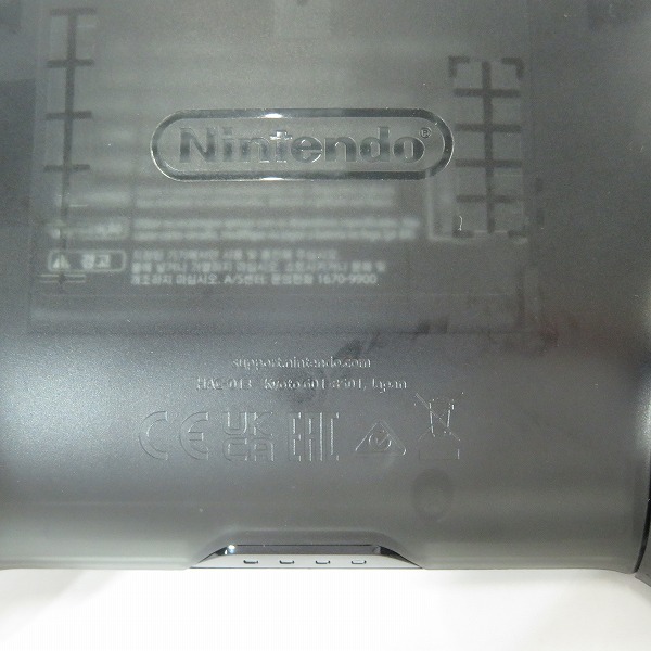 実際に弊社で買取させて頂いたNintendo/任天堂 Switch Pro コントローラー/プロコン HAC-A-FSSKA【簡易動作確認済】の画像 5枚目