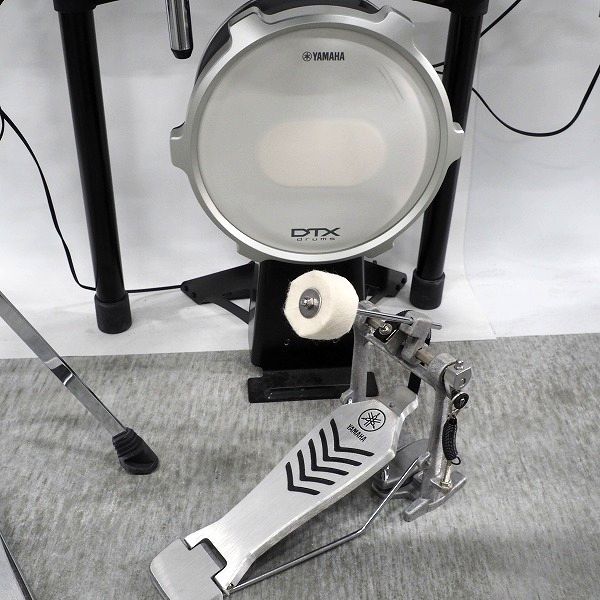 実際に弊社で買取させて頂いた★【動作確認済】YAMAHA/ヤマハ 電子ドラムセット DTX502シリーズ DTX562K KP100搭載 キックペダル・スローン付の画像 7枚目