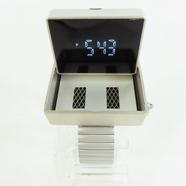 実際に弊社で買取させて頂いた円谷プロダクション ウルトラマンセブン 55th ビデオシーバー デジタルウォッチ