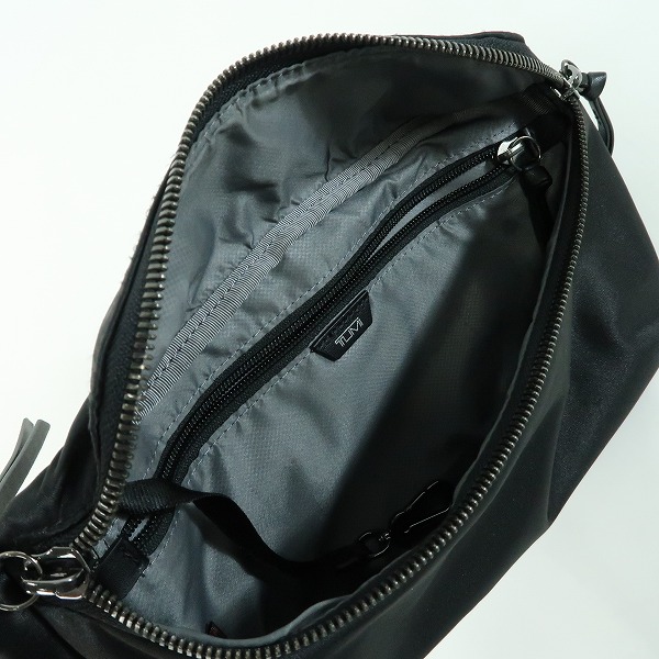 実際に弊社で買取させて頂いたTUMI/トゥミ ボディバッグ Devoe ウエストバッグ 135502-1041の画像 3枚目